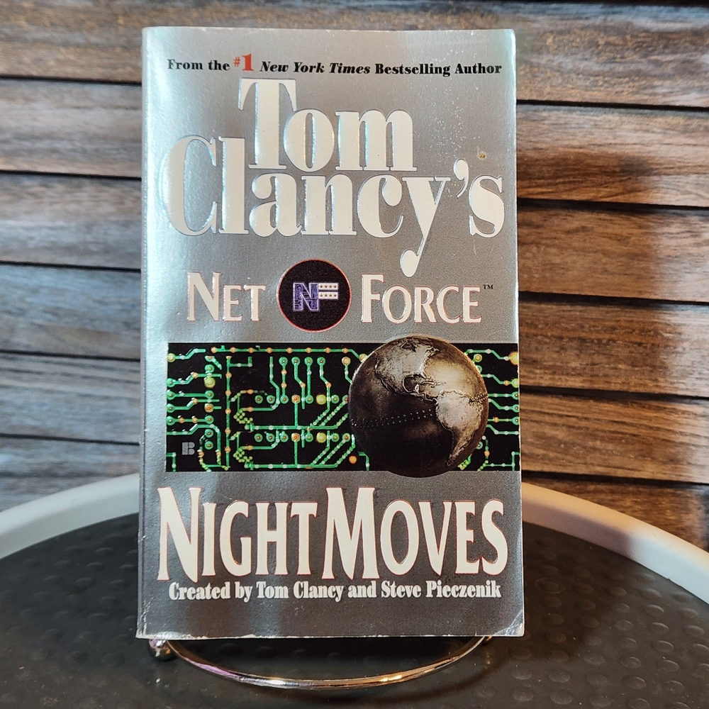 Net Force Series Night Moves by Steve Pieczenik and Tom Clancy Paperback